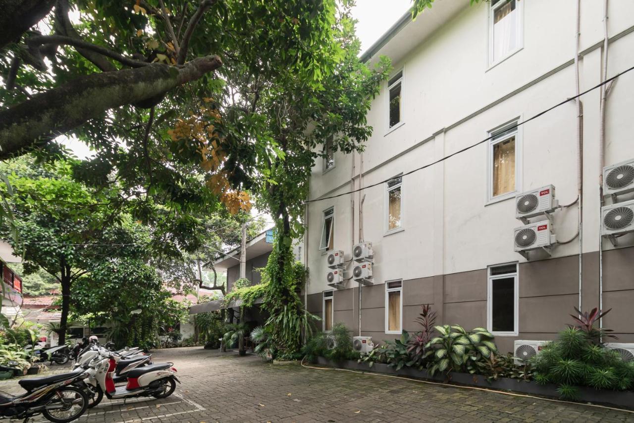 Urbanview Hotel Minongga Pondok Labu By Reddoorz Jacarta Exterior foto