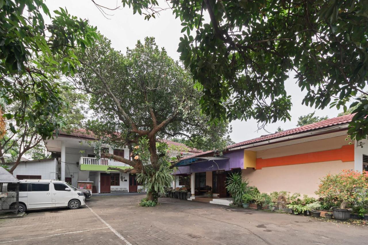 Urbanview Hotel Minongga Pondok Labu By Reddoorz Jacarta Exterior foto